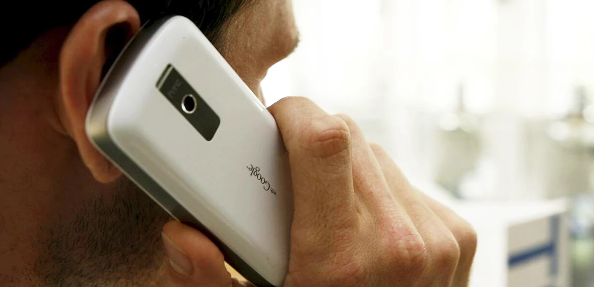 Telefonlarımız dinleniyor mu? İşte önümüze çıkan reklamların sebebi