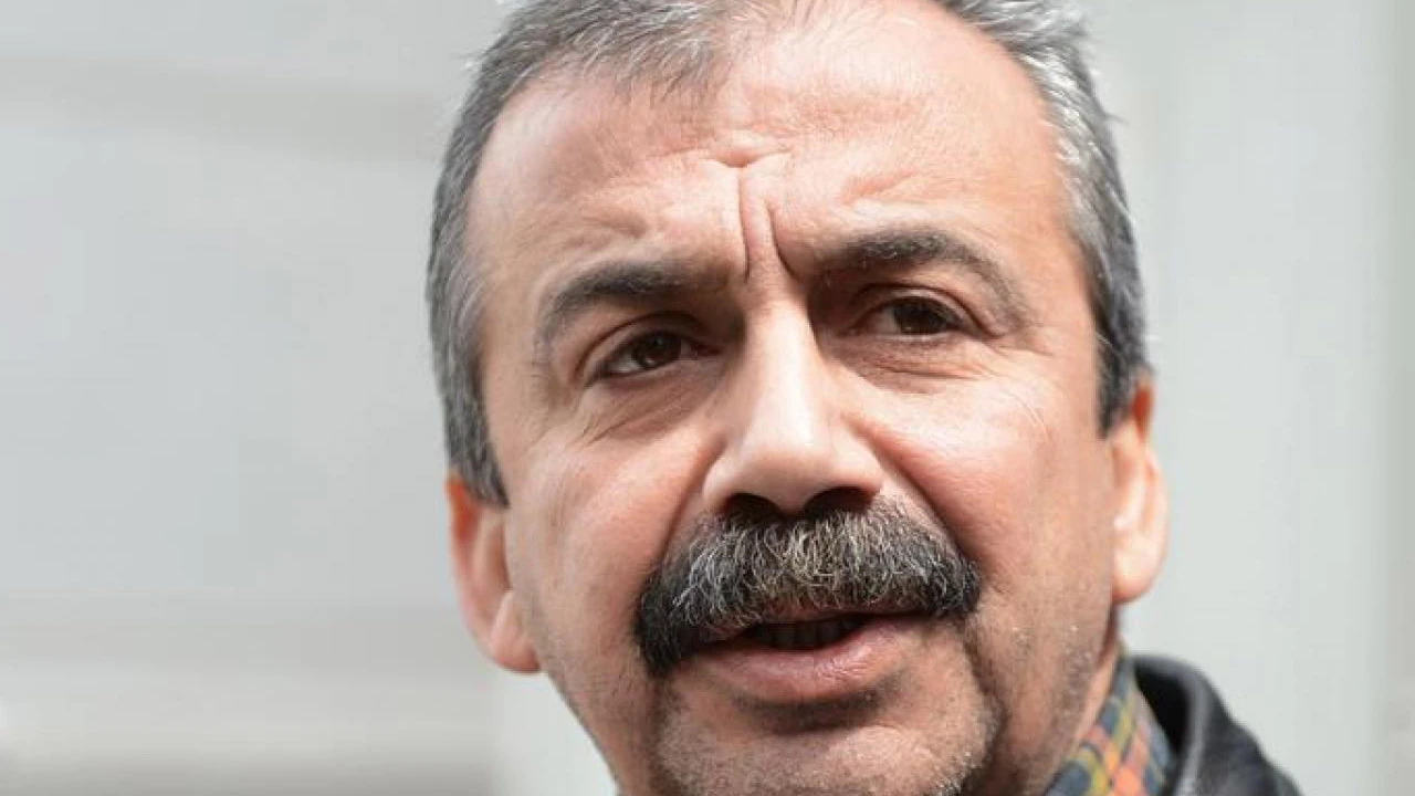Sırrı Süreyya Önder’den tepki toplayan sözler: Bütün tutsak arkadaşlarımızı özgürlüğüne kavuşturacağız
