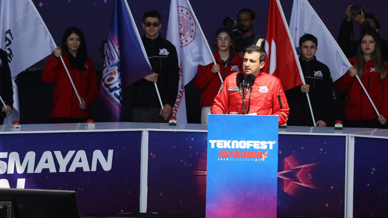 Selçuk Bayraktar isim vermeden muhalefete tepki gösterdi: Köstek olanlar var