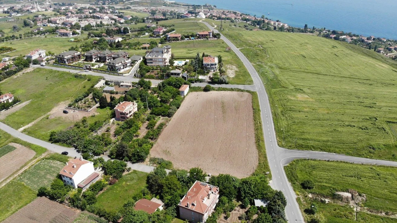 Uzman isim uyardı: Arsa diye tarla satıyorlar