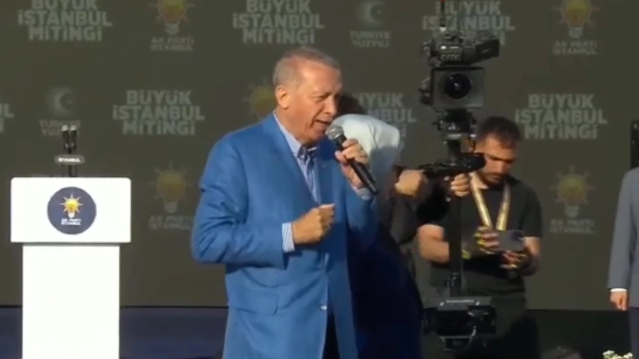 Cumhurbaşkanı Erdoğan milyonlarla söyledi: Çok seviyoruz!