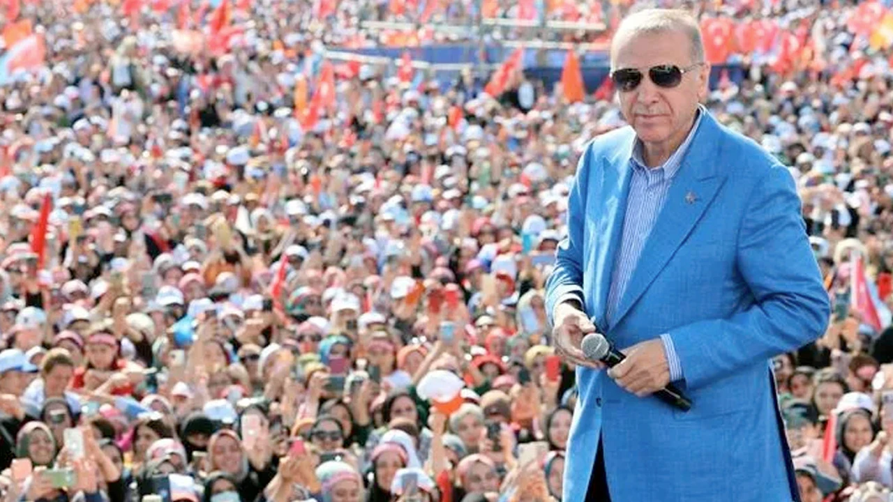 AK Parti'nin İstanbul mitingine çarpıcı karşılaştırma