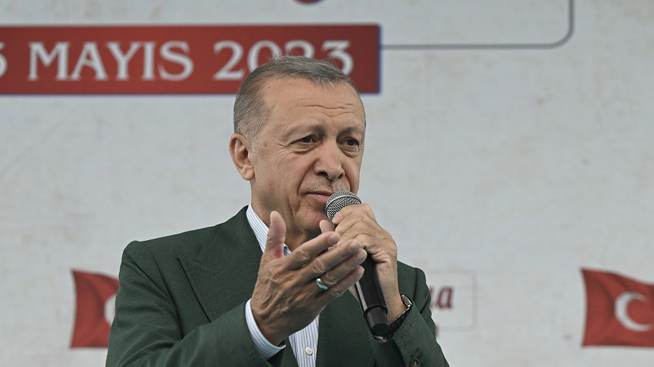 Erdoğan'dan depremzedelere hakaret edenlere sert tepki
