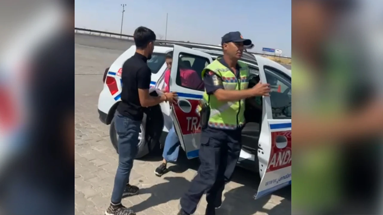 Sınava geç kalan adaylara jandarma el uzattı! Ucu ucuna yetiştiler