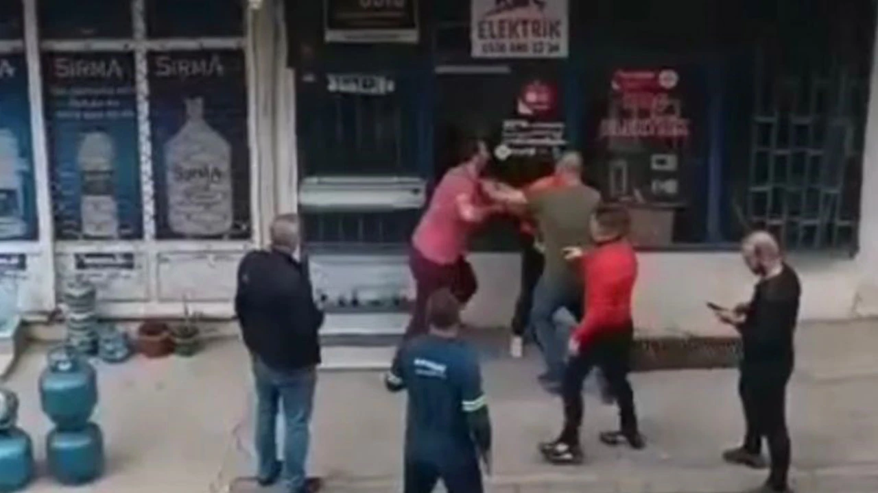 Suçüstü yakalanan hırsıza meydan dayağı!