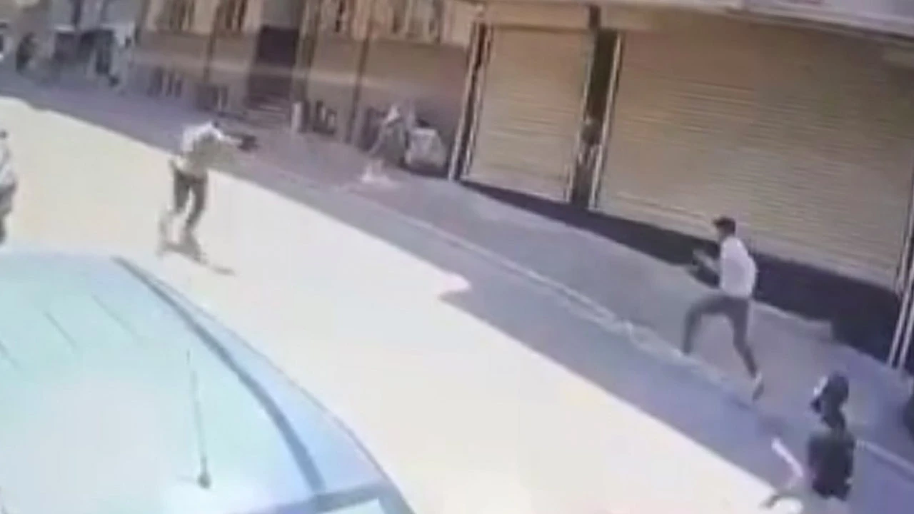 Gençlerin laf atma kavgasında ölü ve yaralı var!