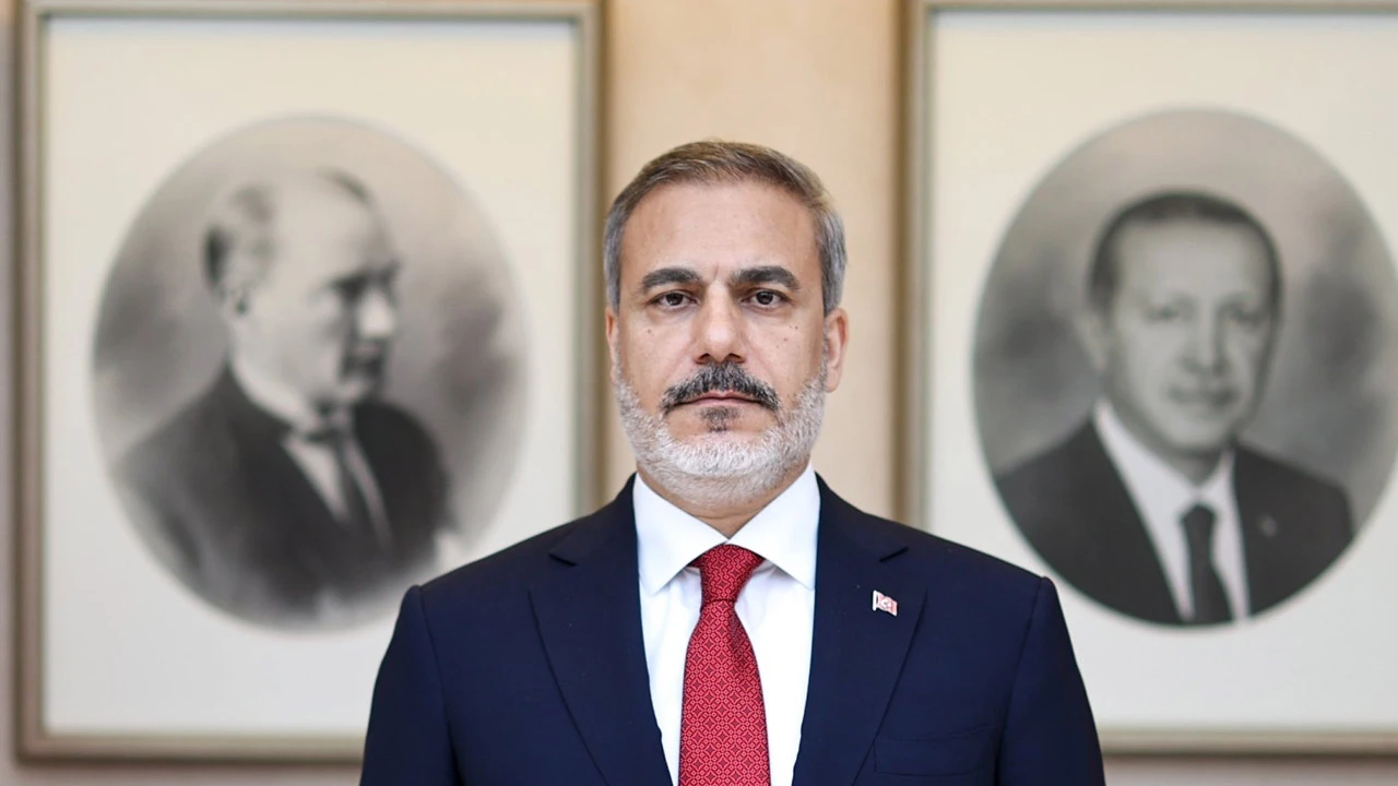 Hakan Fidan'ın İngilizcesi sosyal medyada gündem oldu