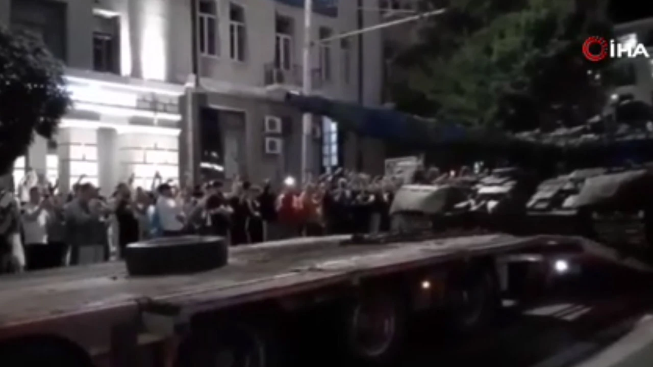 Wagner askerleri alkışlarla uğurlandı!