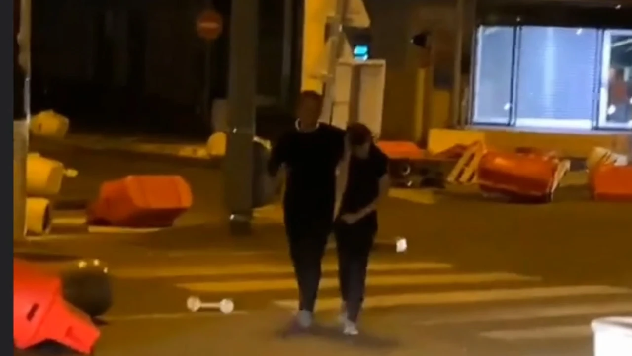 Fransa'dan ilginç görüntü! Yağmaya çıkan oğlunu yakalayıp bagaja koydu