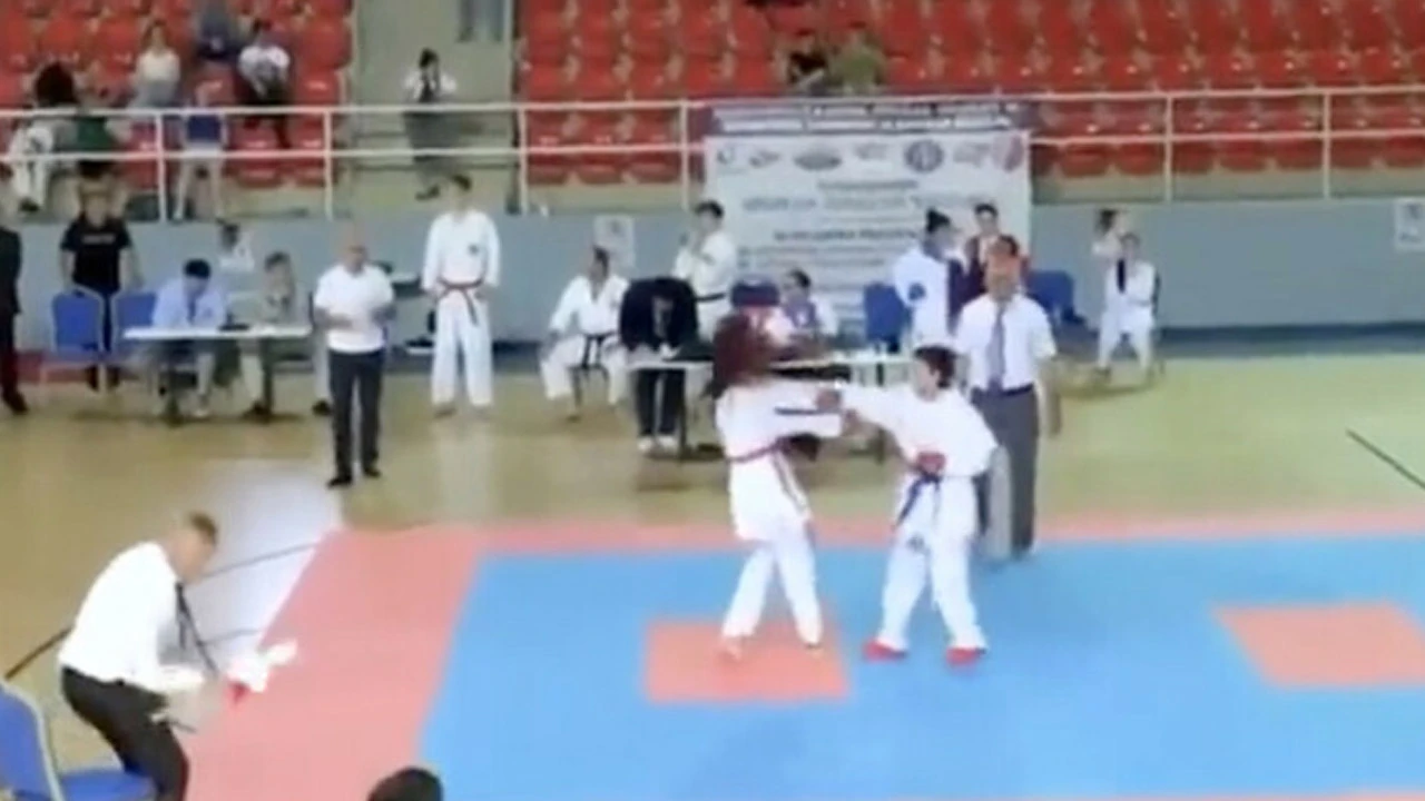Ermeni sporcudan Azerbaycanlı rakibine çirkin hareket: Yenilgiyi hazmedemeyip, yumruk attı