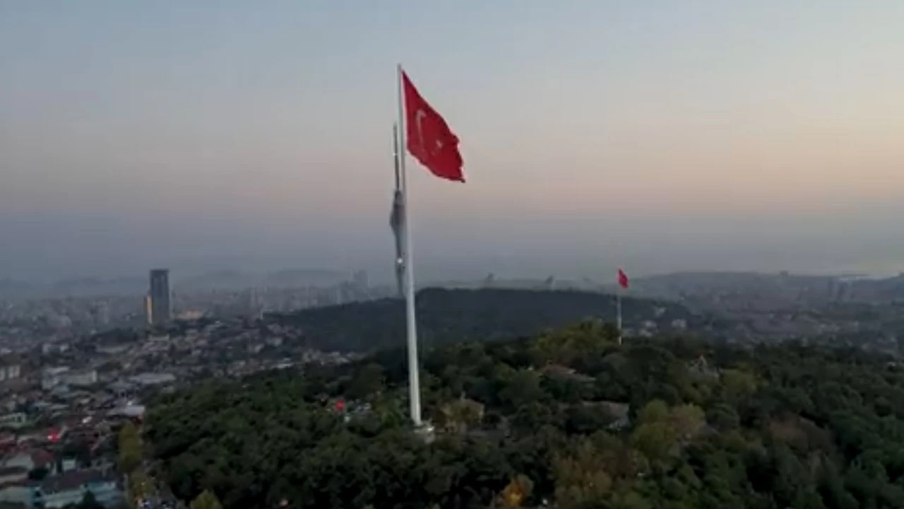 AK Parti’den 15 Temmuz darbe girişimi ihanetine özel video!