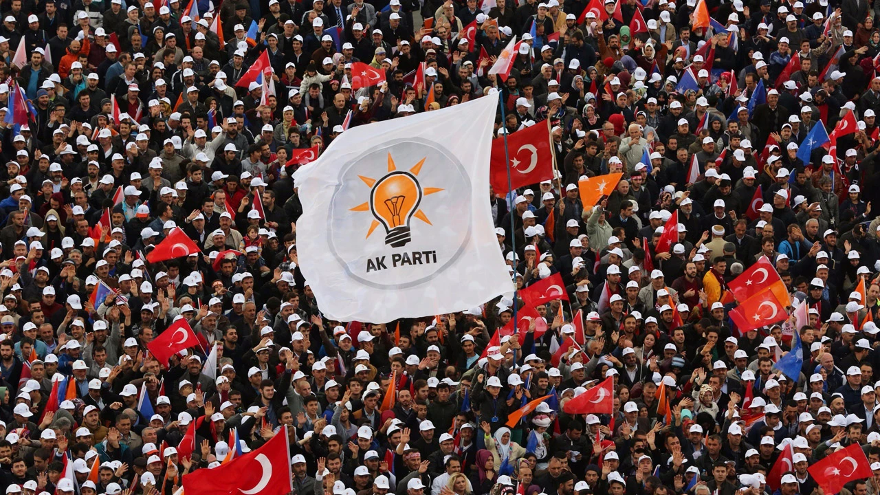 AK Parti'de 'kazanacak aday' arayışı! İşte İstanbul için adı geçen kritik isimler