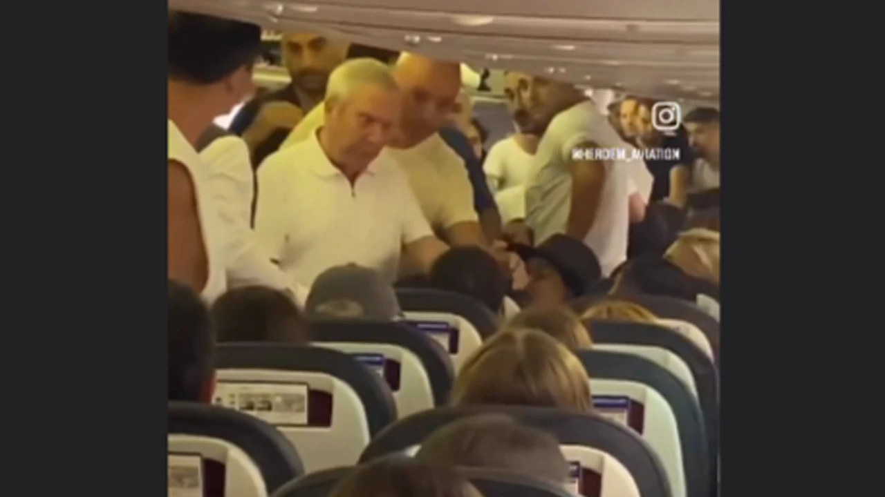 Aziz Yıldırım'ın zor anları! Uçakta çığlık çığlığa kavga