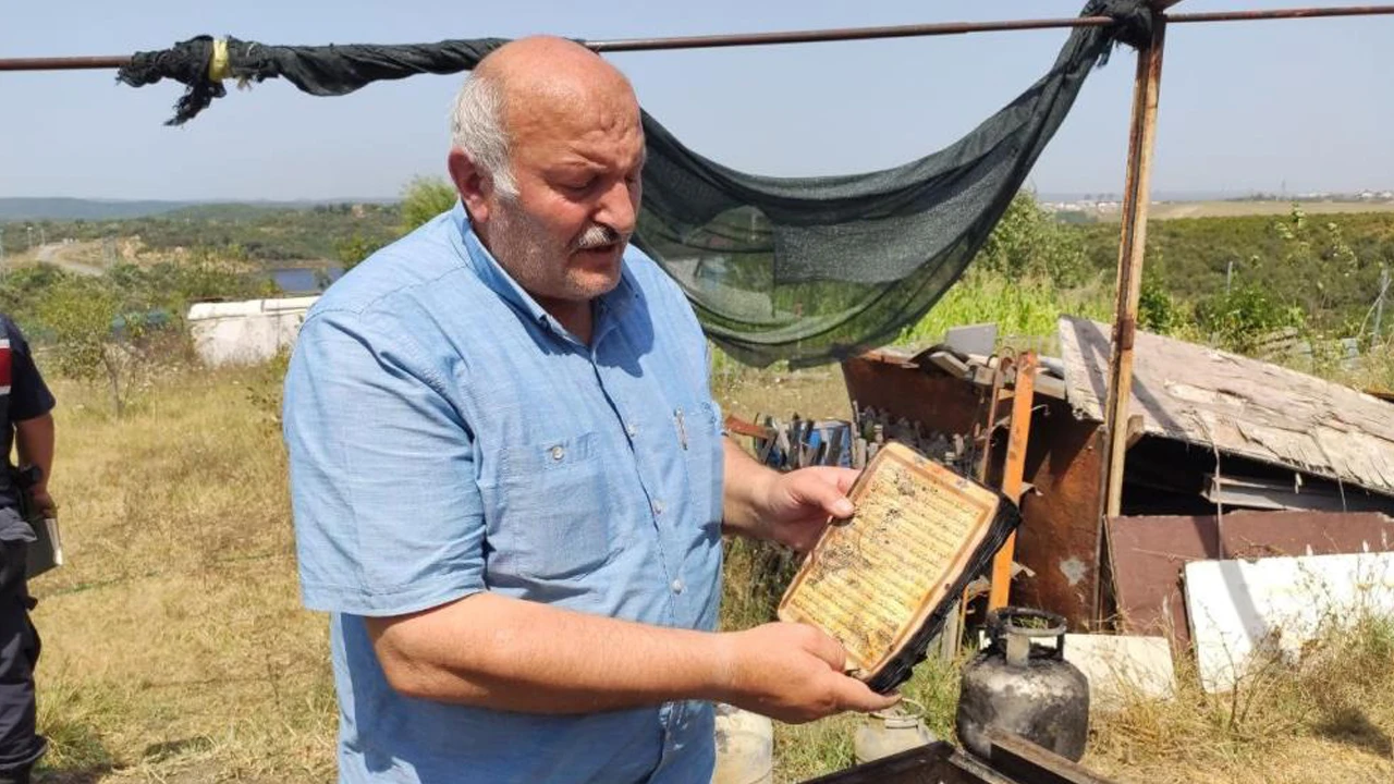 Yangın evi küle döndürdü! Geriye sadece Kur'an-ı Kerim kaldı