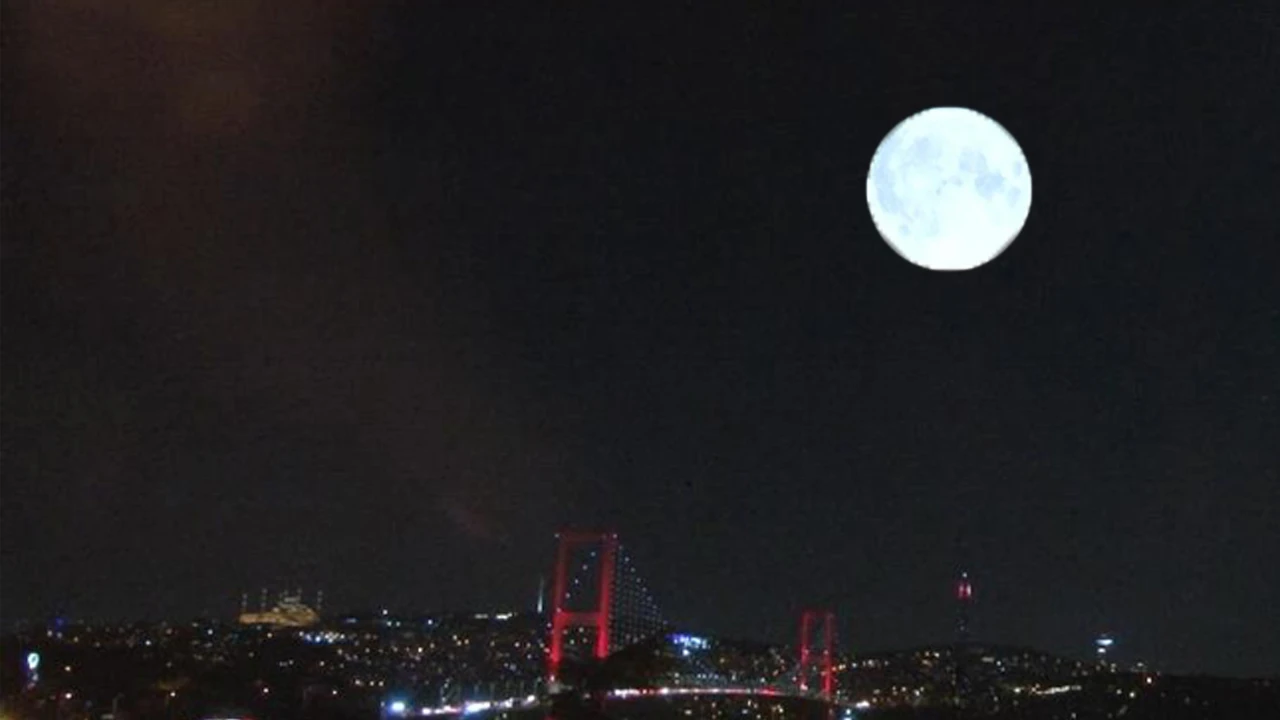 Çamlıca'da Süper Ay ziyafeti!