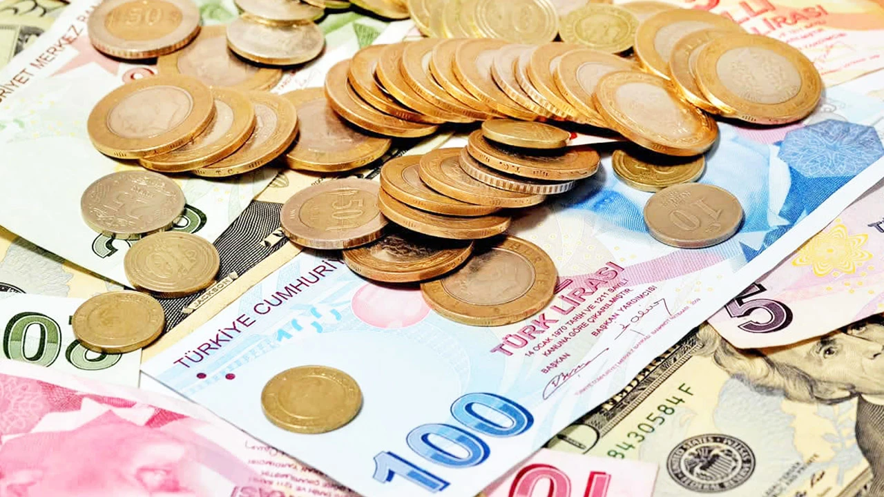 Emeklilik kağıt üstünde kaldı! EYT'lilerin yarısı çalışmaya devam ediyor