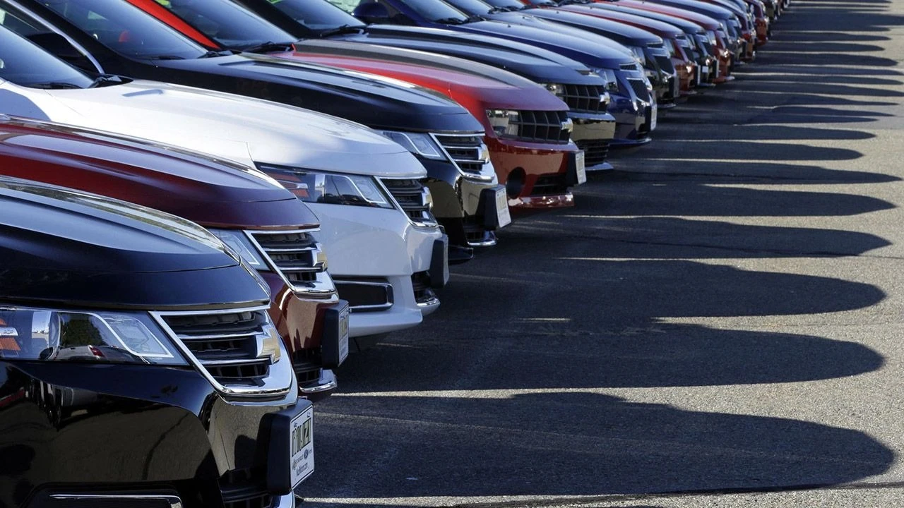 Çip krizinin çözülmesi otomotiv fiyatlarını nasıl etkileyecek? Uzmanlardan otomotiv alacaklara uyarı: Fiyatlar düşecek