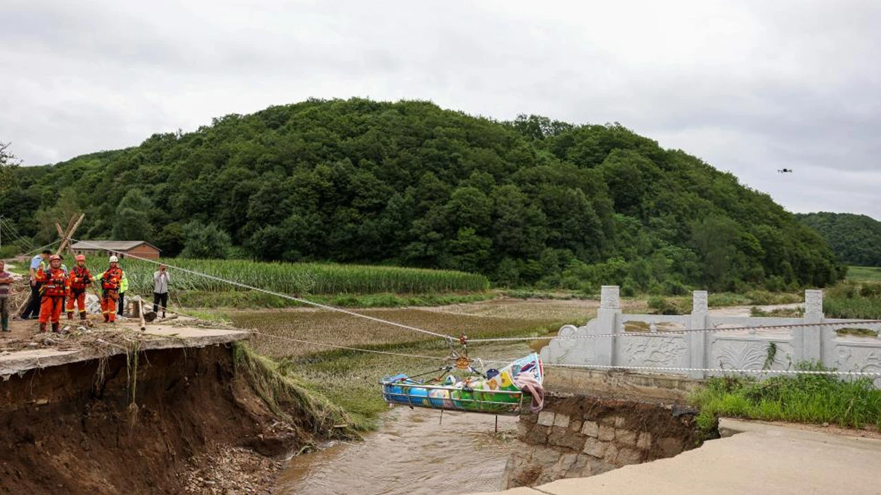 Çin'i sel felaketi vurdu: Çok sayıda kişi hayatını kaybetti