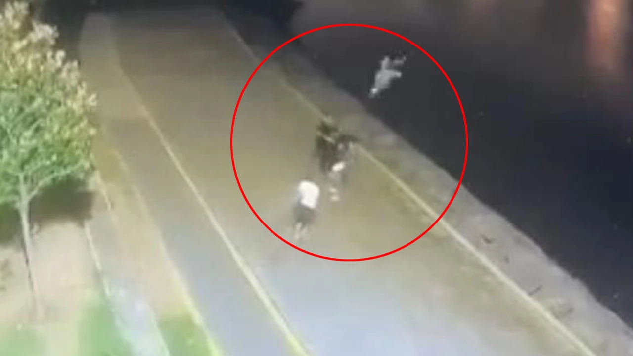 Kurşun bekçinin başını sıyırdı! Beyoğlu'ndaki maganda terörü kamerada