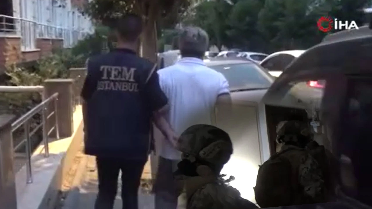 İstanbul'da terör örgütlerine operasyon: 4 gözaltı