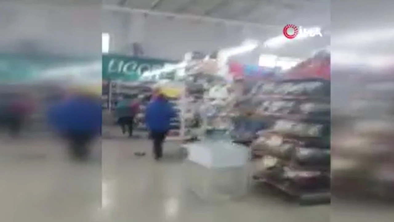 Arjantin’de motosikletli market yağması!