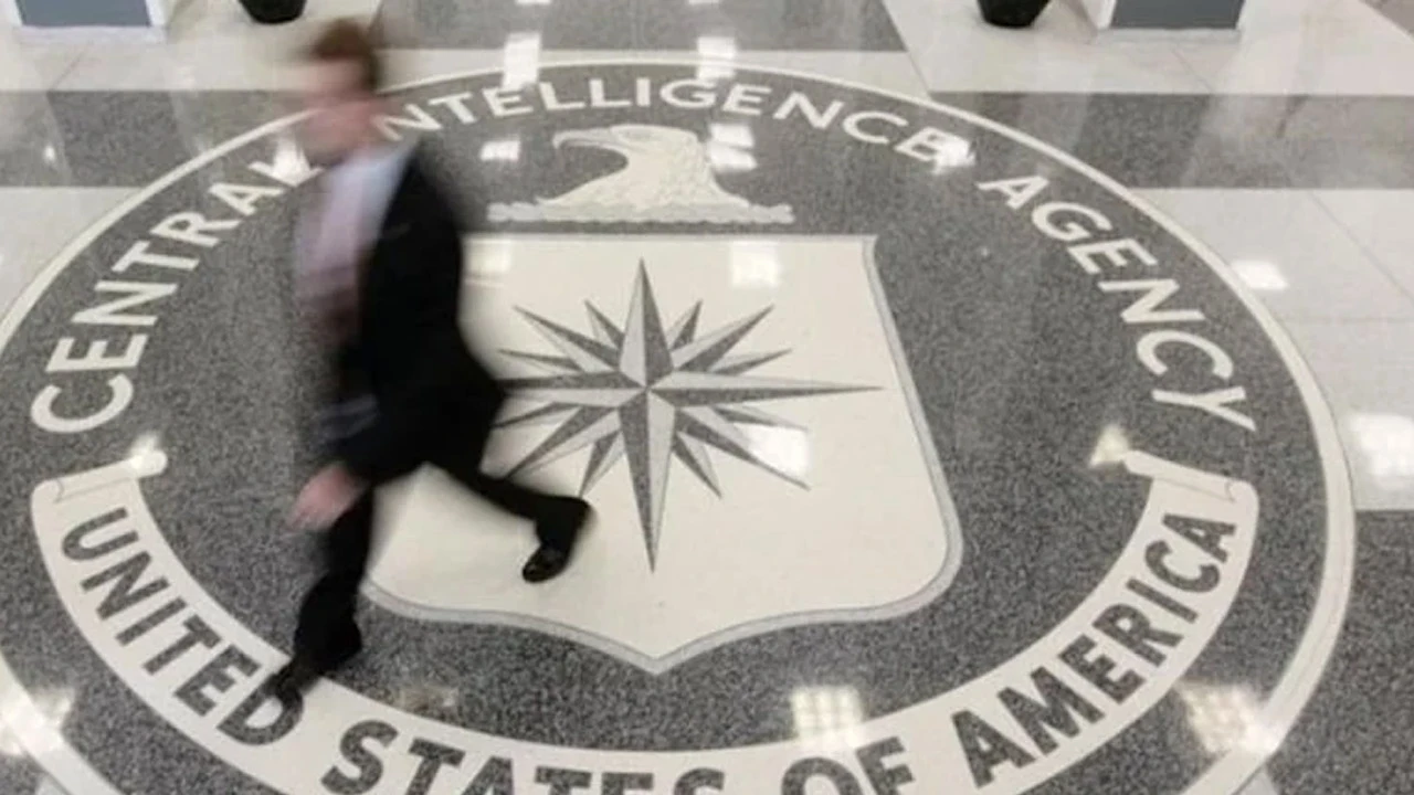Açık açık teklif ettiler! CIA’den Rus bürokratlara ajanlık teklifi ortalığı karıştırdı