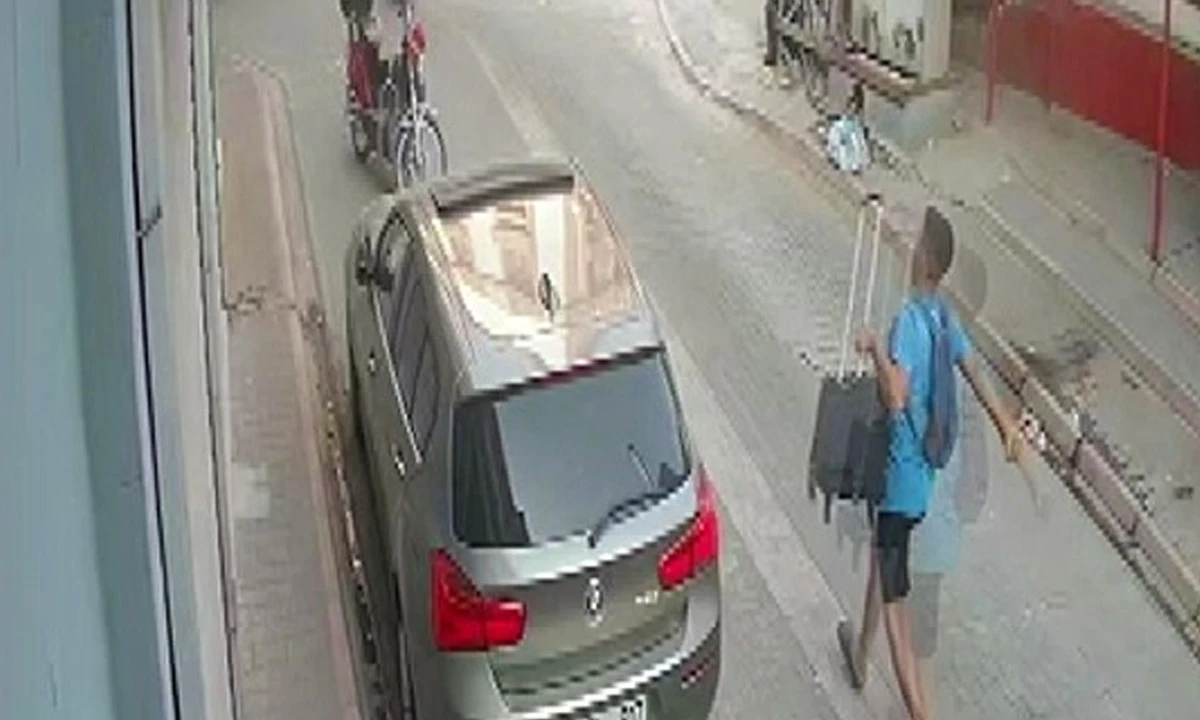 3.5 milyon TL'lik tespihleri çaldı, kovalamaca başladı