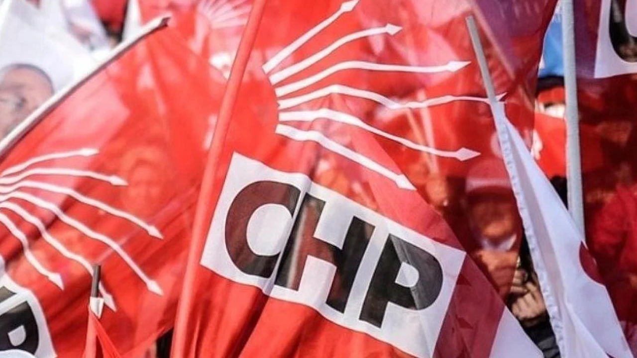CHP'de İstanbul il başkanlığı için kılıçlar çekildi! İşte CHP kulislerine yansıyan kazanacak aday