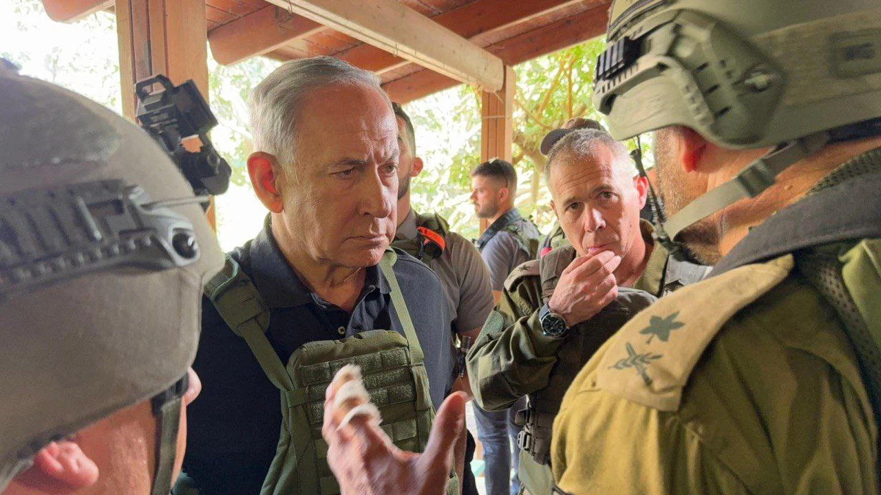 Netanyahu Gazze'nin sınırından mesaj verdi: Yeni aşamaya geçiyoruz