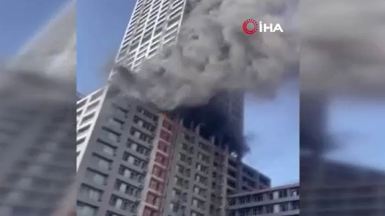 Ataşehir'de korkutan yangın! İtfaiye ekipleri sevk edildi