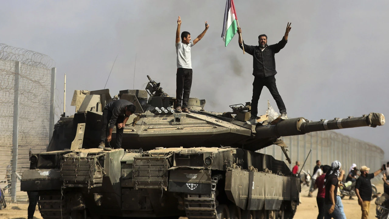 Hamas, İsrail ordusunu pusuya düşürdü: Birçok tankı imha etti