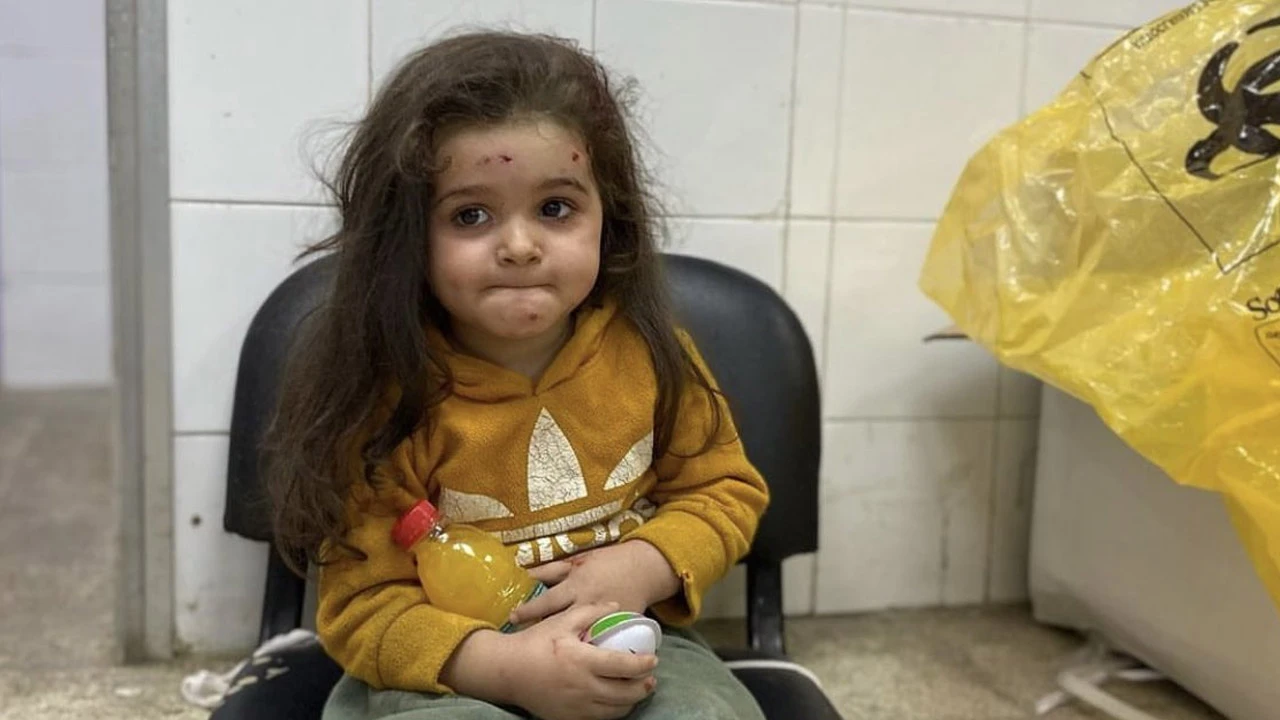 Küçük Julia daha 3 yaşında! İsrail'in bombaları tüm ailesini katletti...