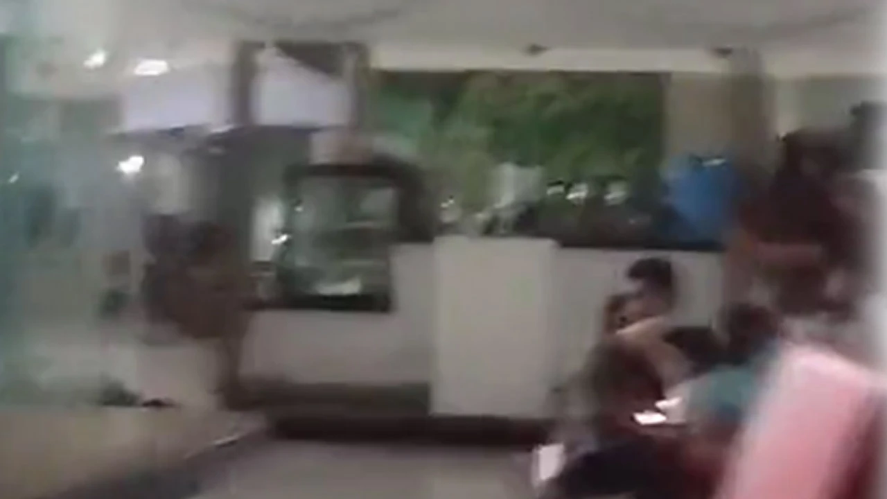 Filipinler'de 6,7 büyüklüğünde deprem: Saniye saniye görüntülendi