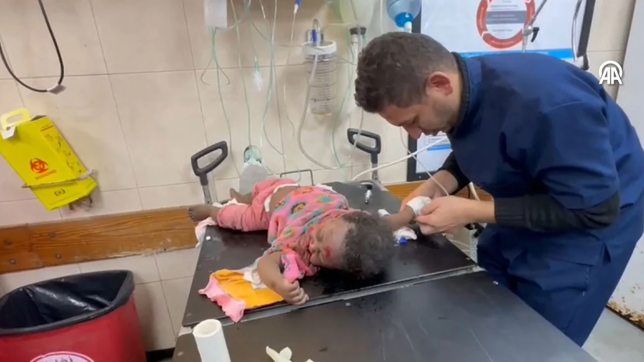 Gazzeli bebekler anne kucağında hedefteler Sızlamaları yürekleri dağladı