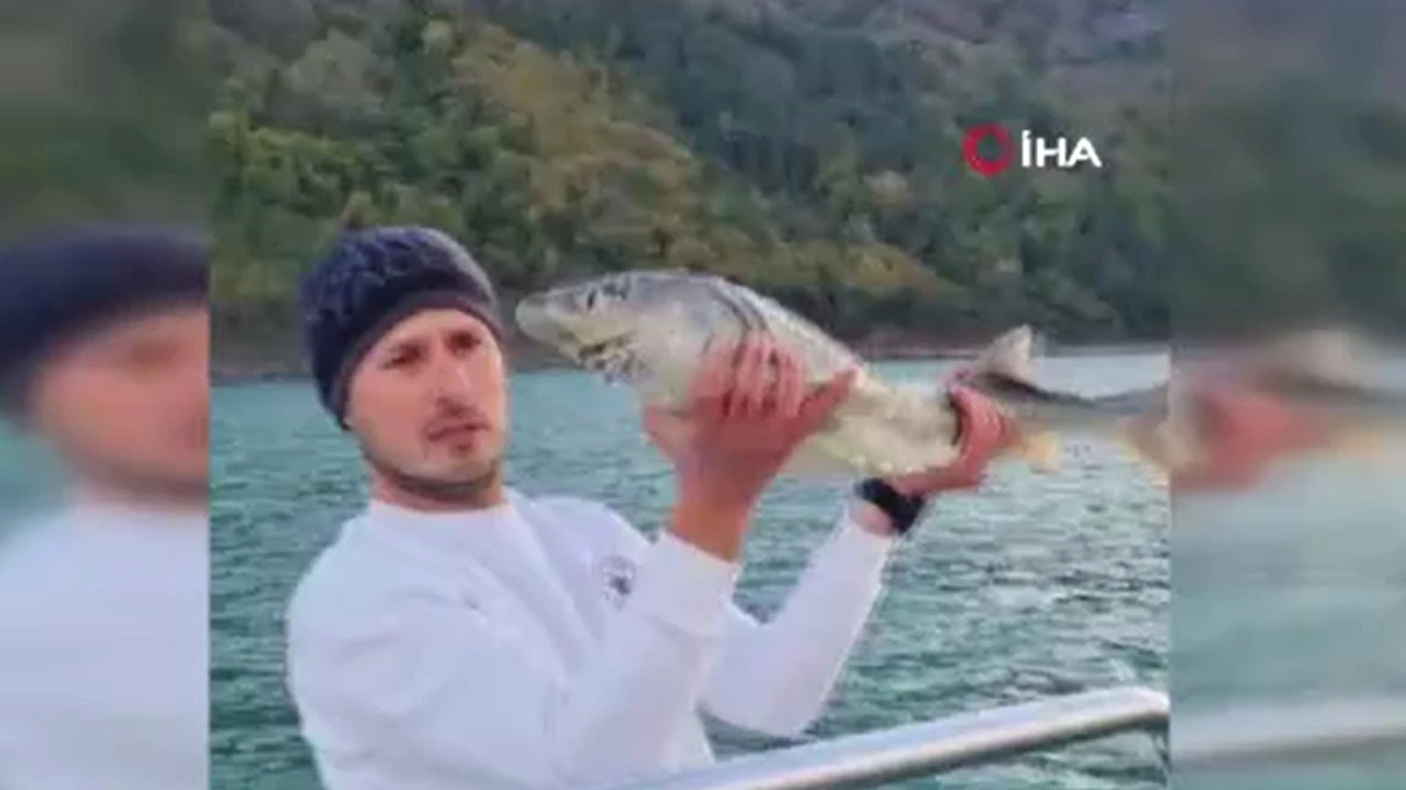 Fiyatı dudak uçuklattı! Dünyanın en pahalı balığını yakalayan balıkçıdan örnek davranış