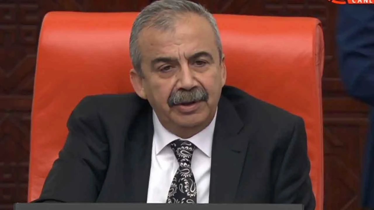TBMM Saadet Partili Hasan Bitmez'in ölüm haberini böyle aldı Sırrı Süreyya Önder duyurdu