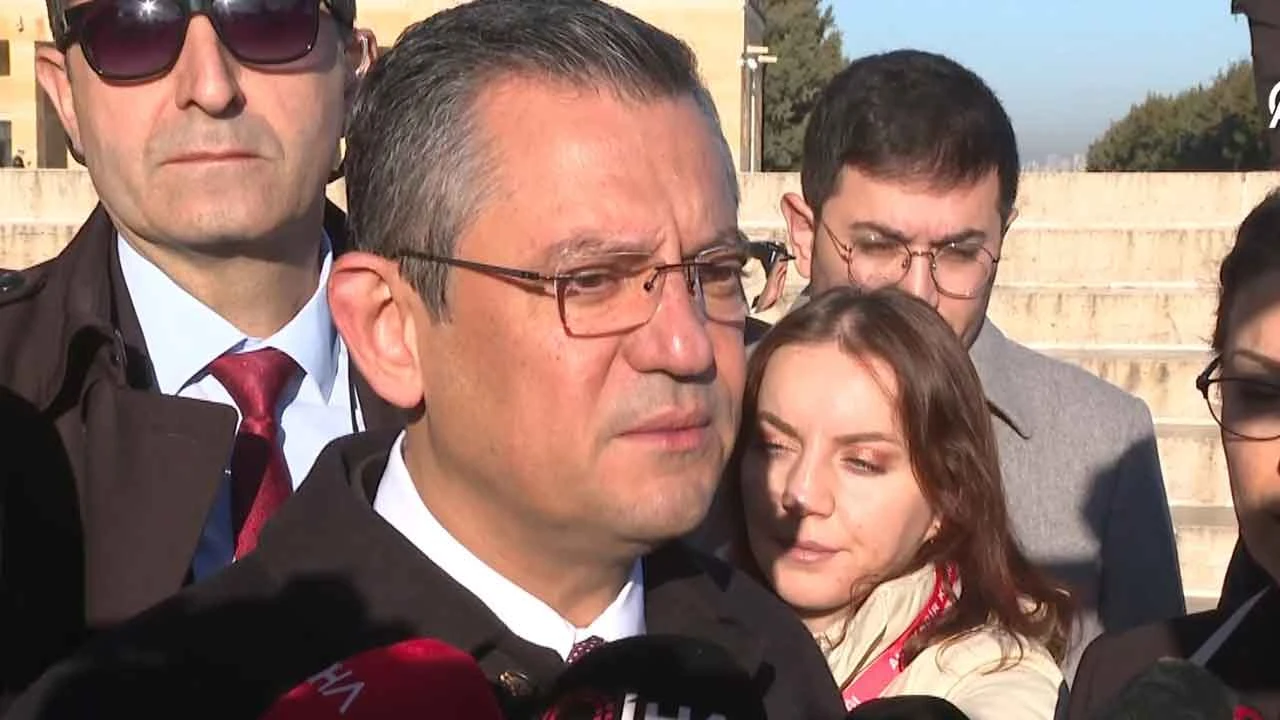 CHP lideri Özgür Özel cenaze protestosu için konuştu: Şehit ailesi özür dilemeye kalktı