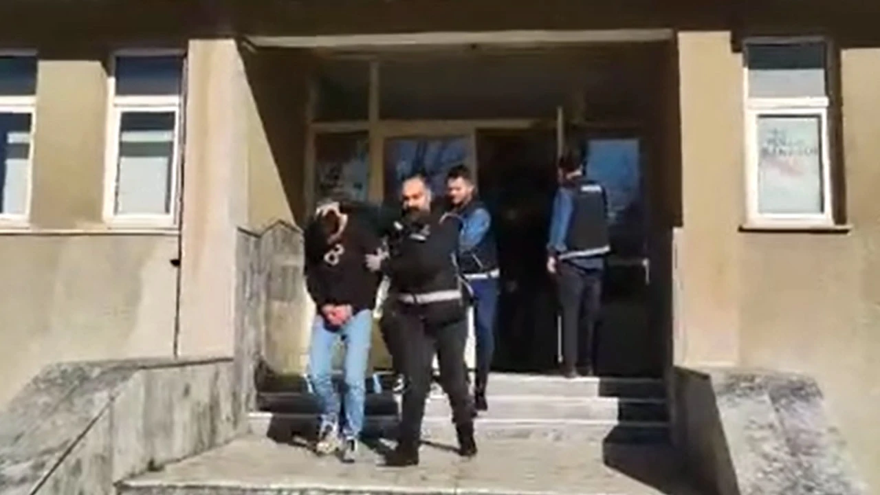 Tekirdağ'da uyuşturucu satıp, zehri sattığı kişileri ifşa etti: 12 gözaltı