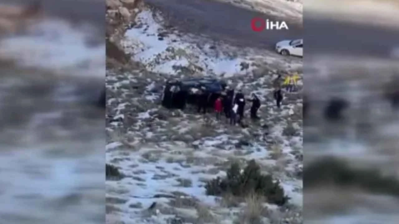 Saklıkent'te SUV araç uçurumdan yuvarlandı! Çığlıklarla o anı kaydettiler