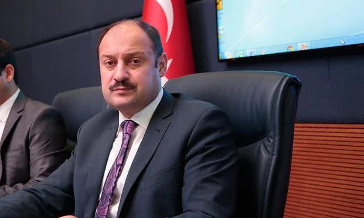 AK Partililerden Kasım Gülpınar'ın YRP'den aday olmasına tepki yağıyor