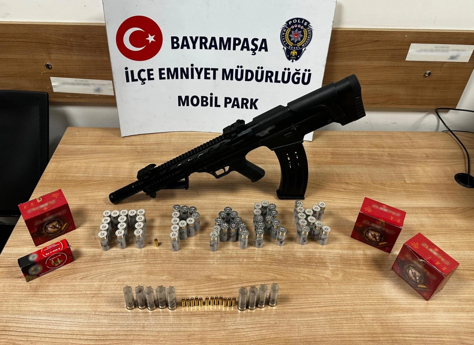 Bayrampaşa'da korku dolu anlar! Uzun namlulu silahla dehşet saçtı!