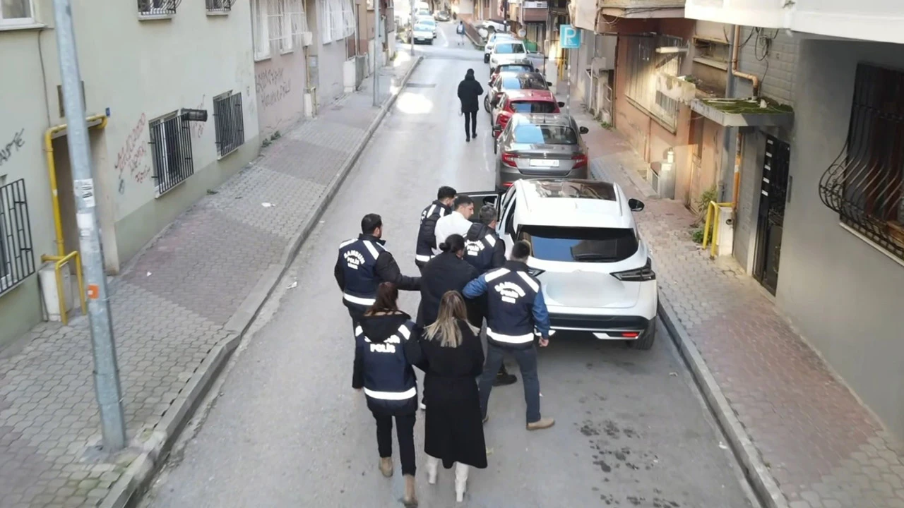 Samsun merkezli 5 ilde yasa dışı bahis operasyonu: 16 gözaltı