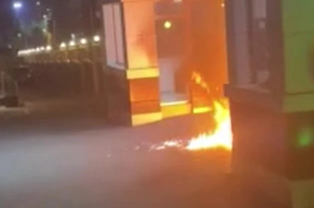 Lüks sitede dehşet! Önce silah çekti sonra ateşe verdi