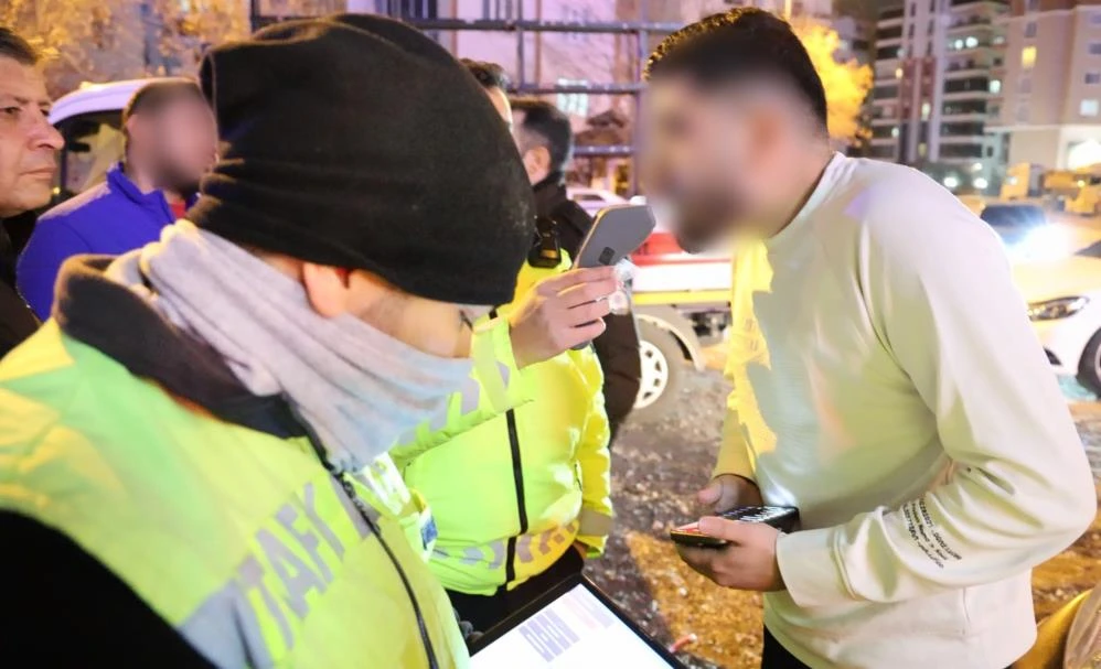 Polisi alarma geçiren sürücü! 'Amacım sizi rahatsız etmek değildi'