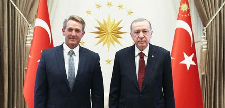 Cumhurbaşkanı Erdoğan'ın tepki gösterdiği ABD'li Büyükelçi Flake iftara katılmayacak - Politika