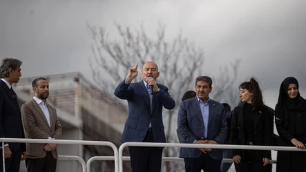 Bakan Soylu seçim otobüsünde Yeşil Sol Partililere tepki gösterdi: Ya daha ne özgürlük istiyorsunuz kepazeler? - Secim-2023