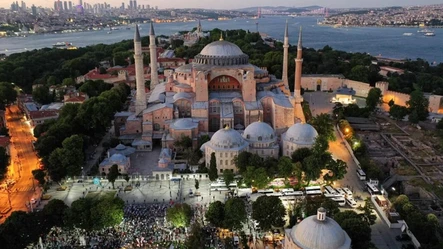Erdoğan son noktayı Ayasofya'da koydu: Akşam namazını on binlerle eda etti - Gündem