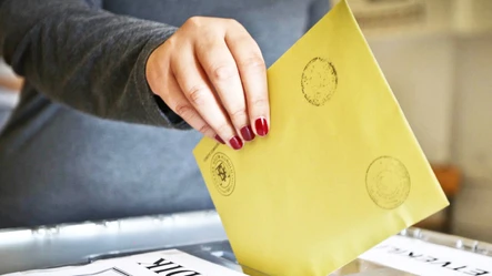 Yerel seçimde son viraja giriliyor! Sürpriz isimler kapıda - Politika