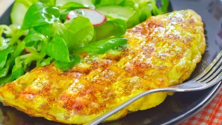 Susuzluğu giderecek peynirli omlet! Farkı için içine değil dışına ekleyin - Yemek Tarifleri