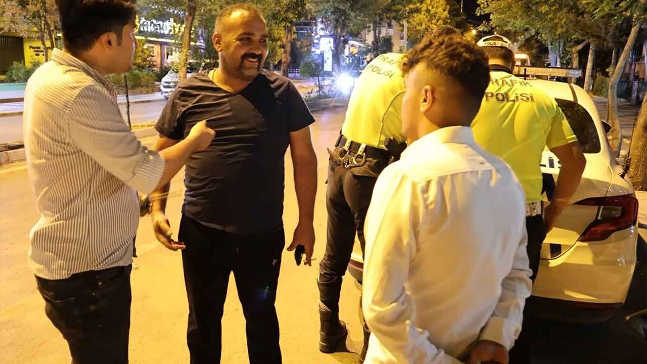 14 yaşında minibüs kullanırken yakalandı! Çocuğun ve babasının polise savunması 'pes' dedirtti - Gündem